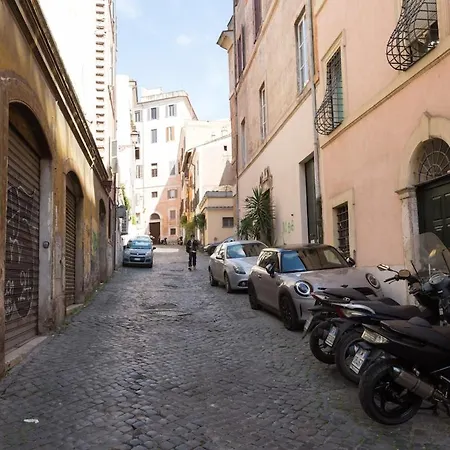 Apartment Rione Monty Balcony Rom