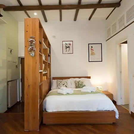 Rione Monty Balcony Apartment *