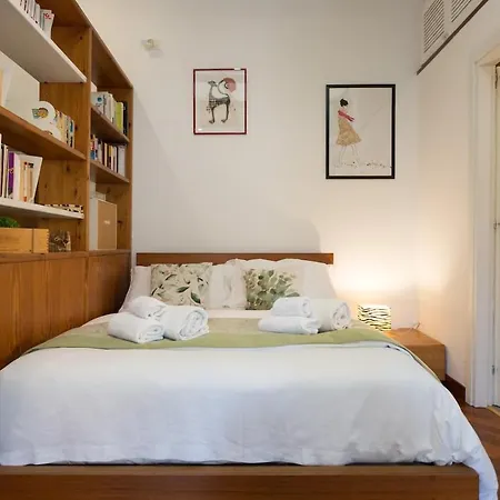 Rione Monty Balcony Rom